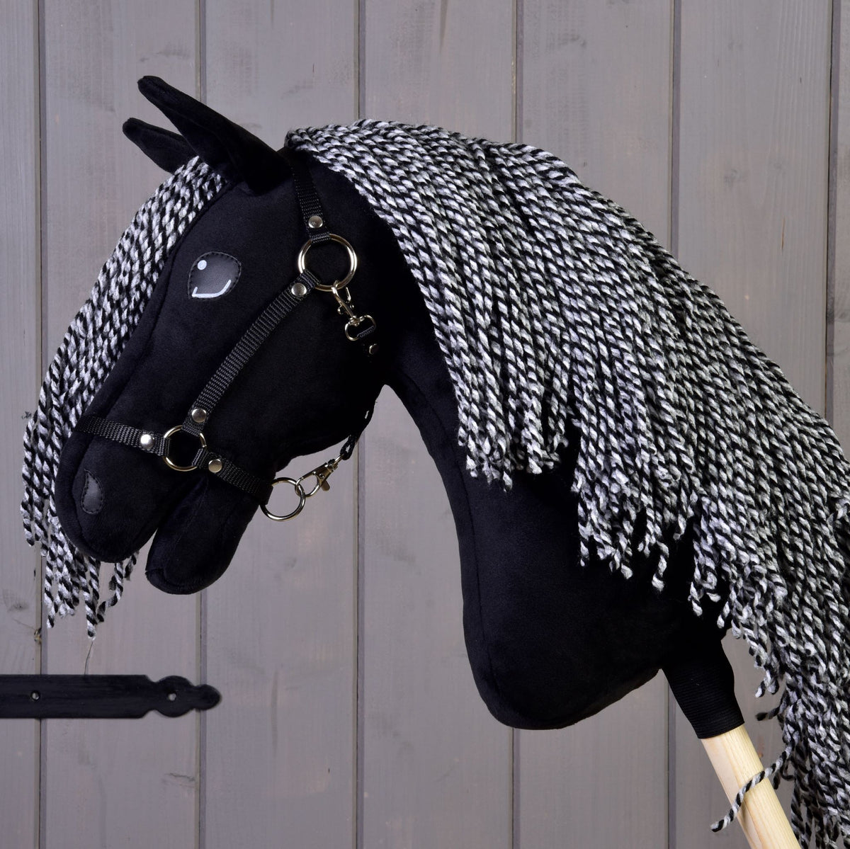 Hobby Horse Monte with black halter (size M)– Hobby Horse LarDen
